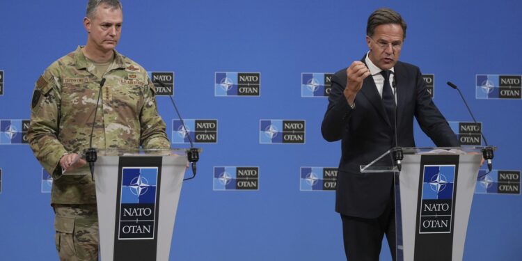 VIDEO Șeful NATO anunță că alianța va lansa o nouă misiune pentru întârirea flancului estic, după incursiunea dronelor rusești în Polonia. Rutte menționează și incidentele cu dronele căzute în România