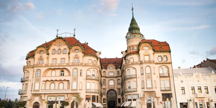 Oradea’s Secession-style Black Eagle Palace opens to visitors on European Heritage Days