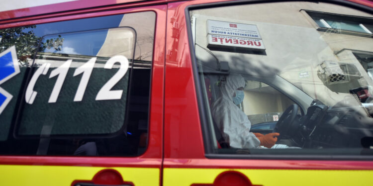 Ploieşti: Adolescentă care voia să se sinucidă, salvată în ultima clipă