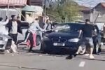 Se simte criza! Bătăile din Craiova se dau cu bâte, pentru că săbiile sunt la amanet