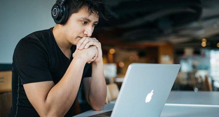 Misiune imposibilă! Un IT-ist se chinuie de 8 luni să facă o aplicație mai proastă decât Voyo