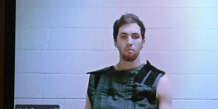 Încurcatele ițe ale asasinării lui Charlie Kirk