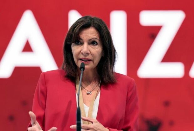 Primarul Parisului a cheltuit zeci de mii de euro pe haine de lux și peste 100.000 de euro pe călătorii. Reacția instituției