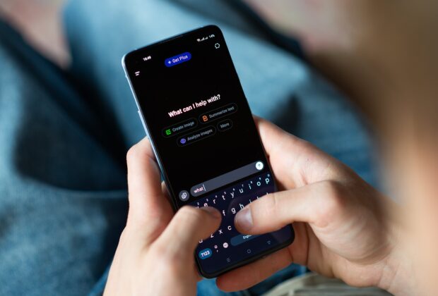 Ce arată peste un milion de conversații despre modul în care folosim ChatGPT