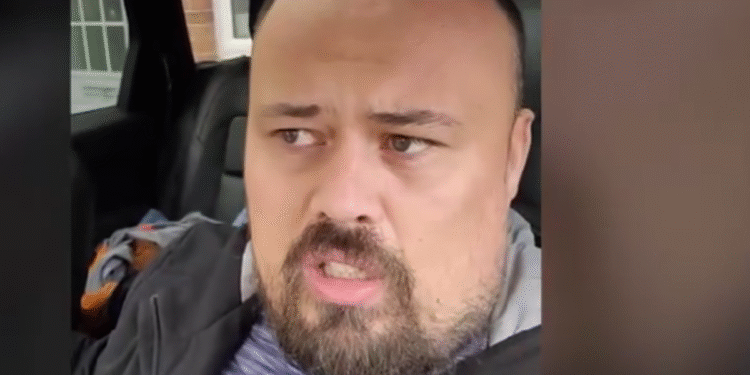 Suporterul lui Liverpool care s-a certat cu Simeone răspunde: „E un pic laș”.