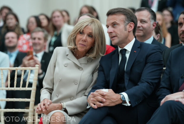Macron și soția sa vor depune dovezi științifice pentru a demonstra că Brigitte nu s-a născut bărbat
