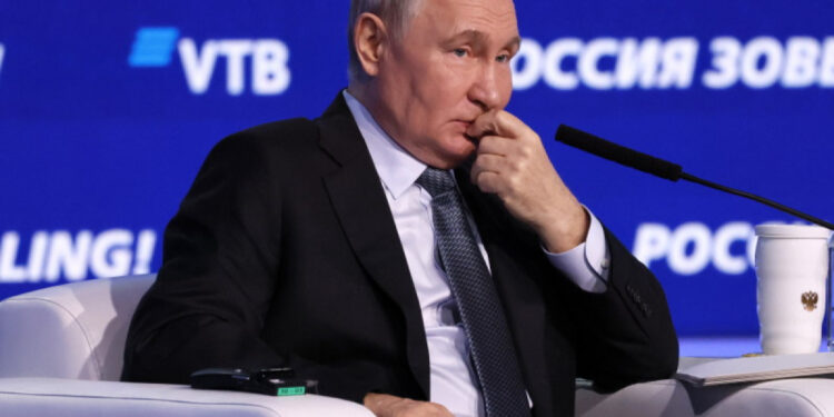 Rusia impune noi condiții pentru o întâlnire Putin–Zelenski