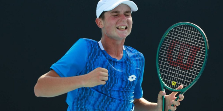 Performanță uluitoare: un român e în finala Campionatului European U18, la tenis de câmp