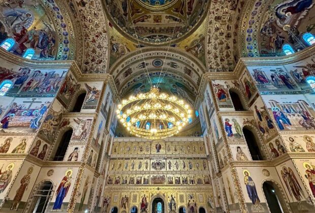 Cum arată interiorul Catedralei Naționale după înlăturarea schelelor. Patriarhul Ecumenic și Patriarhul României vor sfinți lăcașul în luna octombrie