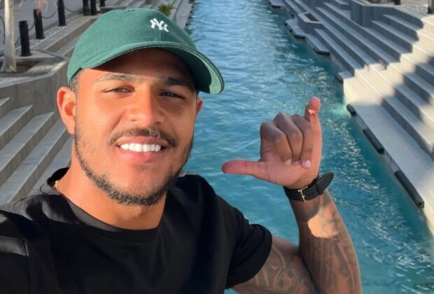 Brazilianul de la FC Argeș a ajuns idol în orașul natal! A fost pictat pe o clădire