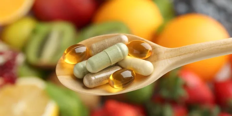 Vitamina banală care elimină un cancer agresiv. Mulți nu o avem în corp