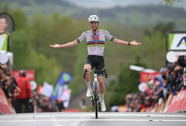 Tadej Pogacar, medaliat cu aur la Campionatele Europene pe şosea
