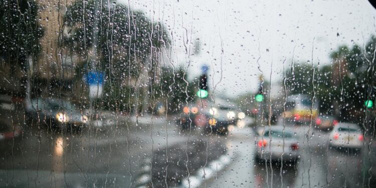 Cod roșu de furtuni în Bulgaria! Trei morți și mii de evacuați pe litoralul Mării Negre: orașele se pregătesc pentru noi inundații