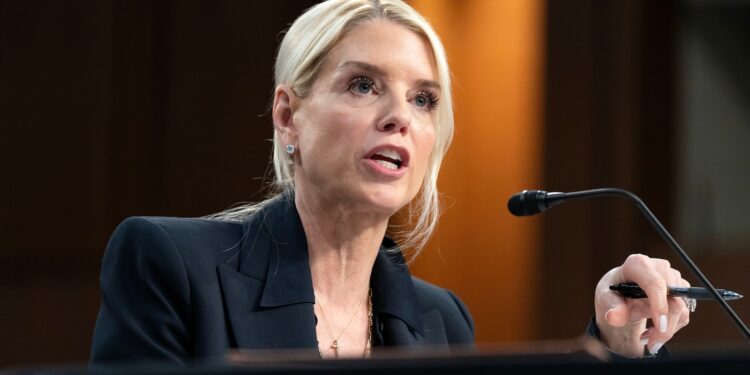 VIDEO Audiere aprinsă în Congresul SUA: Procuroarea generală Pam Bondi apără cu virulență anchetele lansate împotriva adversarilor lui Trump