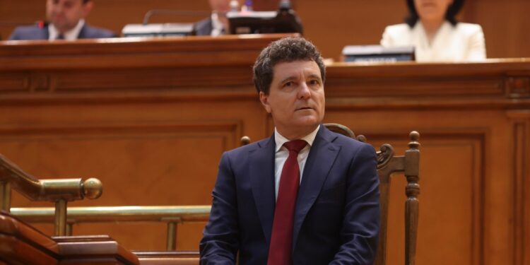 Cum poate fi suspendat președintele statului și de ce nu este îngrijorat Nicușor Dan de amenințările AUR