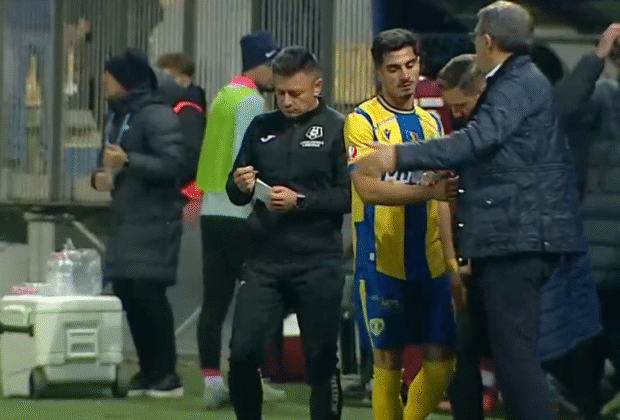 Și-a scos din sărite antrenorul! » Intrat pe parcurs în Petrolul