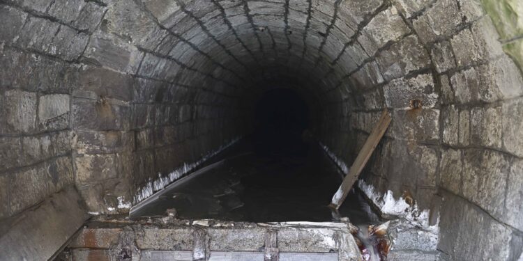 Conducerea Salrom a fost demisă. Ministrul Economiei spune că „bătaia de joc s-a încheiat” și anunță acțiuni în instanță