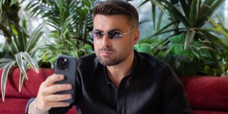 Adrian Mutu rupe tăcerea despre jucătorul parior: ”Am anunțat clubul și l-am dat afară!”