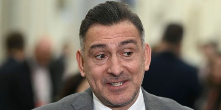 Ilie Dumitrescu l-a contrat pe Gigi Becali în direct și a sărit în apărarea „jupânului”: „A fost exponențial!”