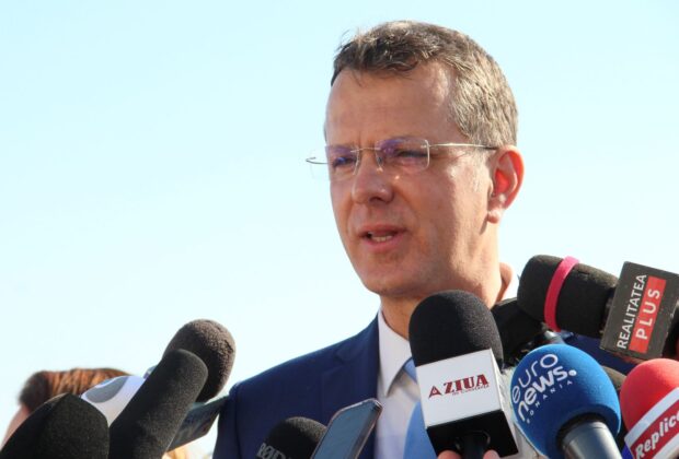 România nu va intra în război, afirmă ministrul Apărării, care denunță că e „foarte multă dezinformare ce vine pe filieră rusească”