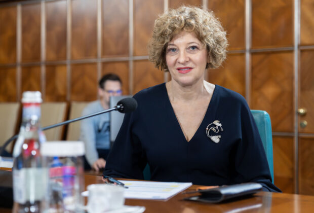 Peste 15.000 de persoane au semnat o scrisoare deschisă împotriva demersului CSM în cazul Oanei Gheorghiu: „Magistraţii nu sunt o categorie vulnerabilă şi defavorizată”