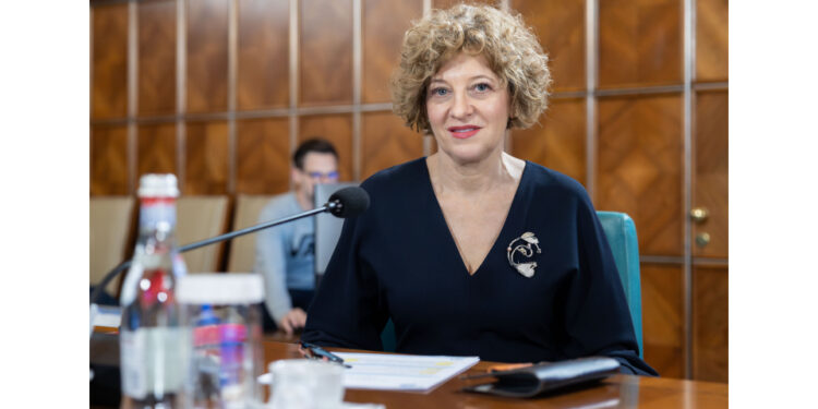 Peste 15.000 de persoane au semnat o scrisoare deschisă împotriva demersului CSM în cazul Oanei Gheorghiu: „Magistraţii nu sunt o categorie vulnerabilă şi defavorizată”