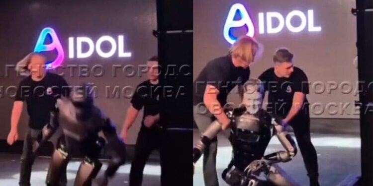 Rușii își apară robotul umanoid care a căzut pe scenă: „Băuse două sticle de vodcă”