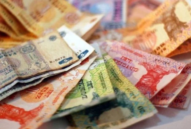 Euro și dolarul se depreciază în raport cu leul moldovenesc: Cursul afișat de BNM