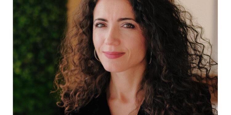 Studiu Deloitte: veniturile afacerilor de familie, estimate să crească cu 84% în 2030 față de 2020 la nivel global. Instabilitatea economică și planificarea succesiunii, printre principalele provocări