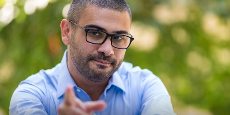 Guvernul dă în clocot! Manole, revoltat: Sunt ministru al Muncii, nu al concedierilor și nu al tăierilor