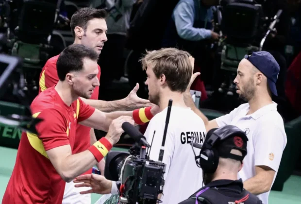 Spania câștigă semifinala de Cupa Davis cu Germania, scor 2-1, şi va juca finala, cu Italia