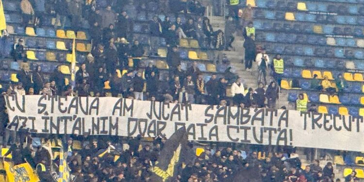 „Azi întâlnim doar oaia ciută!” » Bannerul provocator apărut pe Arena Națională, la FCSB