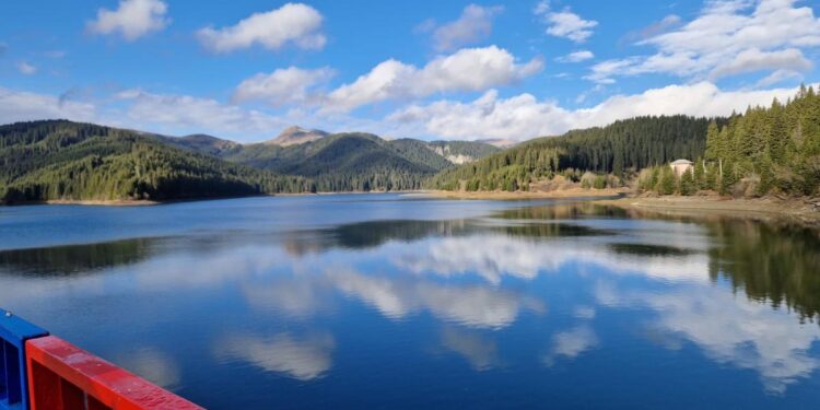 Vremea se schimbă, se încălzește în toată țara. Prognoza meteo până în 2 decembrie: Maxime de 20 de grade