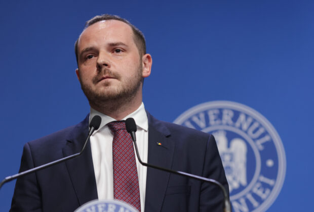 Ministrul Sănătății trimite Corpul de Control la clinica medicului Marek Vâlcu / Snoop a scris că chirurgul vedetelor face operații ORL, fără specialitate ORL, și le impune pacientelor să nu se adreseze justiției