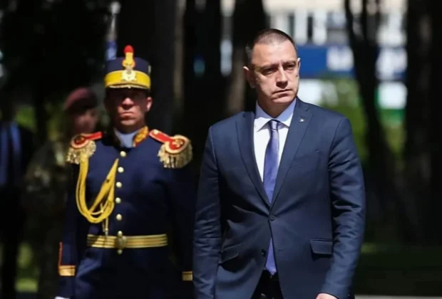 Război pe tema soldelor militarilor