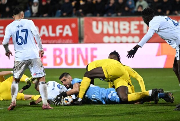 FC Botoșani -0, derby pentru primele două locuri în Superligă, ACUM! Eurogol pentru Mailat după dominația „câinilor”