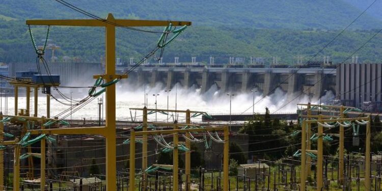 Recorder: Hidroelectrica a furnizat energie fără factură de 2 milioane de euro pentru instituții religioase și afaceriști cu conexiuni politice