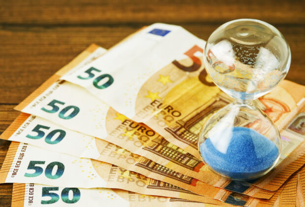 Ministrul Finanțelor: „Se îngheață procedura de suspendare a fondurilor europene” pentru România