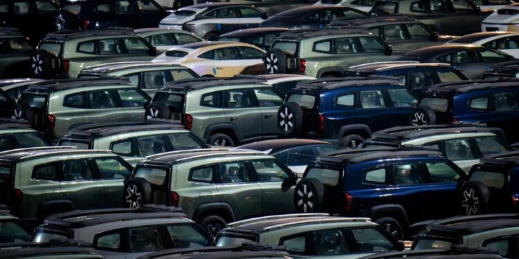 Mai multe verificări bazate pe date, mai puține riscuri: cum schimbă dealerii piața mașinilor second-hand