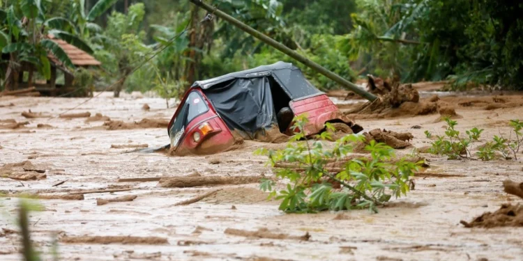 Sri Lanka declară stare de urgență după ce inundațiile au ucis peste 150 de oameni