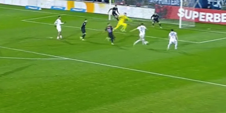 Ratarea etapei în Farul -a ieșit în cale, dar colegul lui a ratat dintr-o poziție excelentă