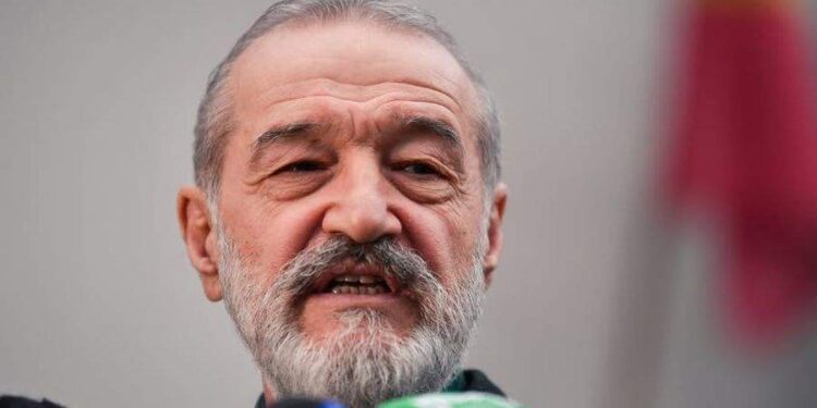 Gigi Becali, invidios pe participanții la marșul lui Simion: „Sunt mai docili decât oile mele”