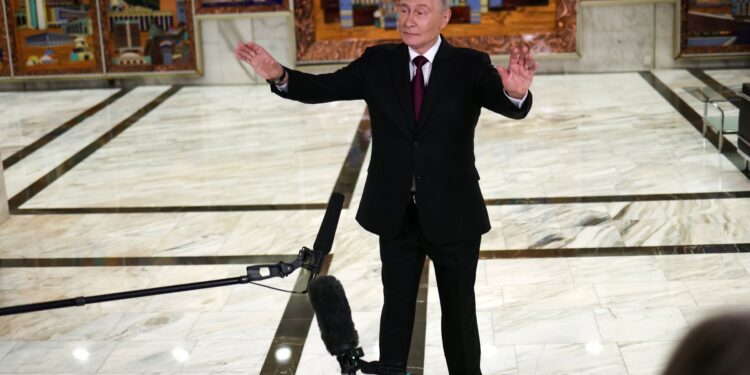 După atacurile ucrainene din Marea Neagră asupra tancurilor petroliere rusești, Putin amenință că va recurge la „soluția cea mai radicală”