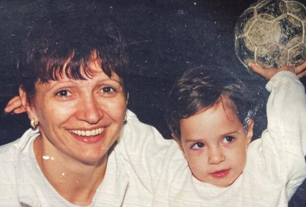 Pe cine a remarcat Federația Internațională de Handbal: „O nouă stea” tricoloră, fiica unei jucătoare cu 2043 de goluri pentru naționala României