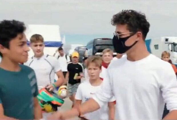 „Ne vedem în 5 ani!” » În 2021 îi făcea o promisiune lui Lando Norris, acum se pregătește pentru debutul în Formula 1!