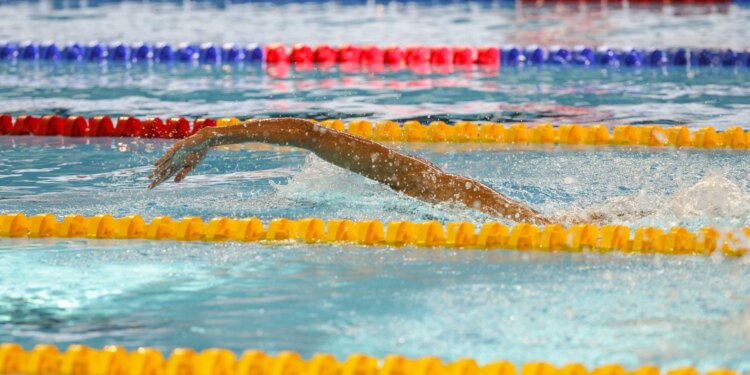 Sportivii români care s-au calificat, joi, în finale la Campionatele Europene de înot în bazin scurt