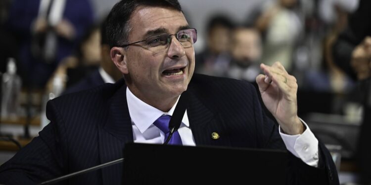 Jair Bolsonaro își susține fiul în viitoarele alegeri prezidențiale din Brazilia. Mesaj transmis din închisoare