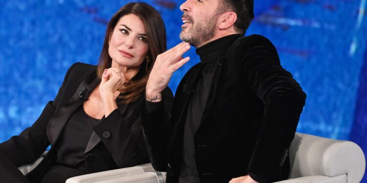 Controversă în Italia: Gigi Buffon și soția Ilaria vorbesc la adunarea tineretului de dreapta! Tema sofisticată pe care o abordează legendarul portar