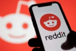 Reddit începe testarea profilurilor verificate pentru a creşte transparenţa pe platformă