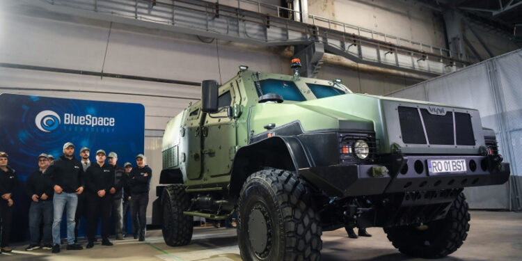 FOTO Cum arată primul vehicul blindat fabricat 100% în România, la standardele NATO pentru protecție balistică